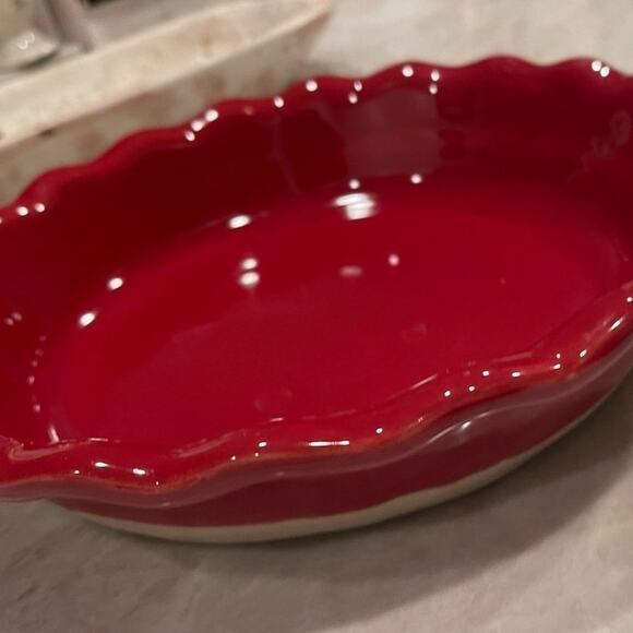 Emile Henry red pie dish 9” - Picture 2 of 12